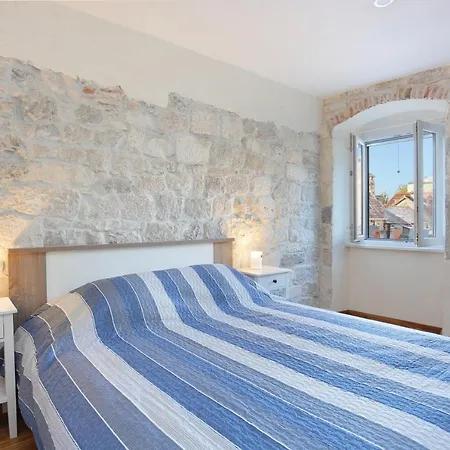 With A Parking Space - 19051 Apartman