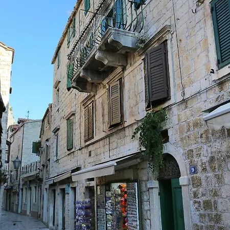 With A Parking Space - 19051 Omiš