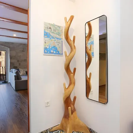 Apartman With A Parking Space - 19051 *
